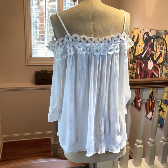 Moon River peasant top. - Picture 3 of 4